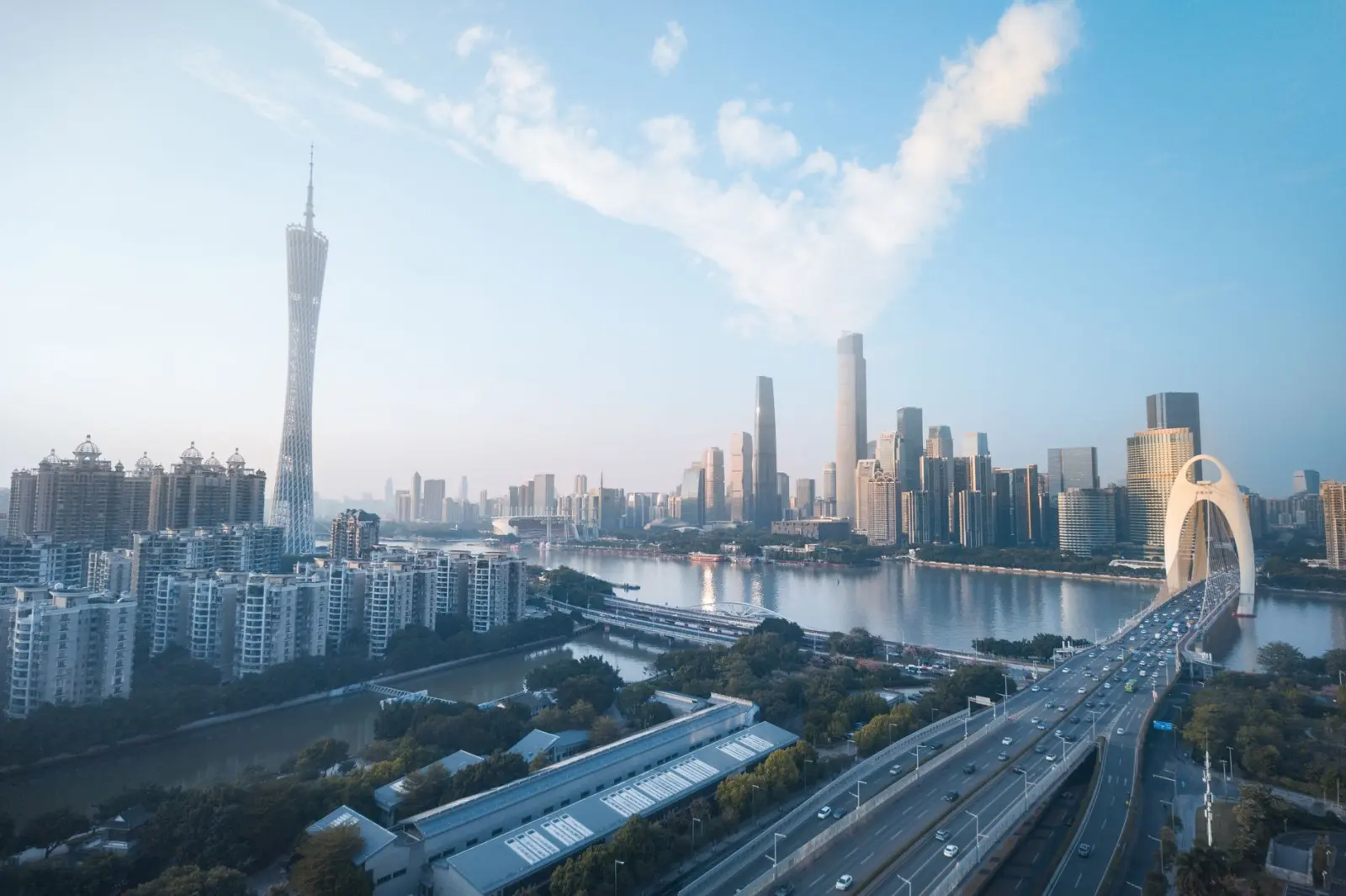 郑州环亚耐火材料高铝砖与粘土砖性能对比及选型建议